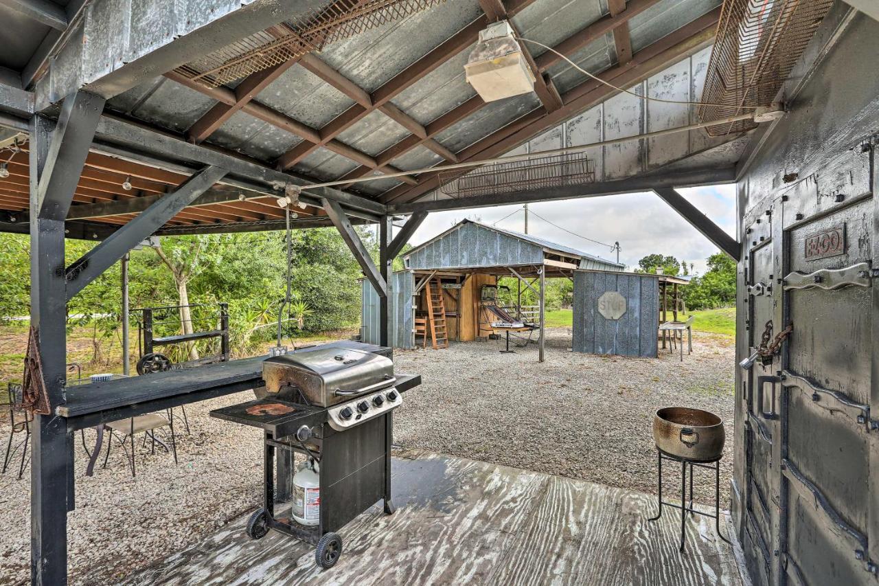 Authentic Clewiston Home With Outdoor Game Room Exterior photo