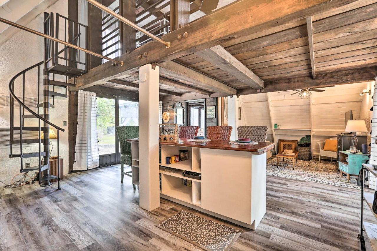 Authentic Clewiston Home With Outdoor Game Room Exterior photo